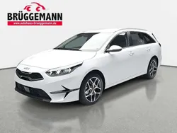 Carraraweiss Neu 2025 Kia Ceed Sportswagon Spirit Kombi | 26.990 € (Guter Preis)