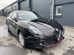 Schwarz Gebraucht 2016 Alfa Romeo Giulietta Super Limousine | 10.990 € (Fairer Preis)