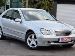 Silber Gebraucht 2004 Mercedes C200 Limousine | 4.999 € (Fairer Preis)