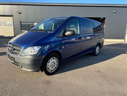 Blau Gebraucht 2012 Mercedes Vito Van / Kleinbus | 12.900 €