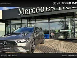 Grau Gebraucht 2022 Mercedes CLA180 Shooting Brake Night Kombi | 29.000 € (Teuer)