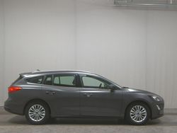 Grau Gebraucht 2020 Ford Focus Titanium Kombi | 9.980 € (Superpreis)