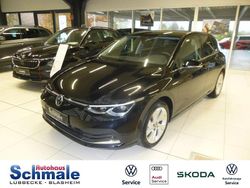 Deep black perleffekt Gebraucht 2020 VW Golf VIII Style Limousine | 21.600 € (Etwas zu teuer)