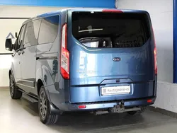 Blau Gebraucht 2019 Ford Tourneo Custom Titanium X Van / Kleinbus | 32.990 € (Superpreis)