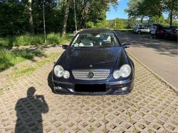 Blau Gebraucht 2007 Mercedes C230 Coupé | 5.999 € (Fairer Preis)