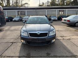 Grau Gebraucht 2011 Skoda Octavia Kombi | 5.500 € (Guter Preis)