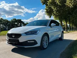 Weiß Gebraucht 2020 Seat Leon XCELLENCE Limousine | 19.200 € (Fairer Preis)