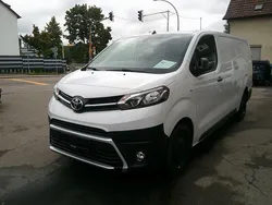 Weiß Gebraucht 2022 Toyota Proace Van | 14.940 €