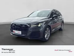 Grau Gebraucht 2022 Audi Q7 S-Line SUV | 66.740 € (Etwas zu teuer)