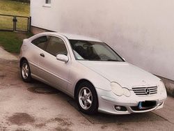Silber Gebraucht 2004 Mercedes C180 Kleinwagen | 3.700 € (Etwas zu teuer)