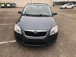 Grau Gebraucht 2009 Skoda Fabia Ambiente Limousine | 1.600 € (Superpreis)