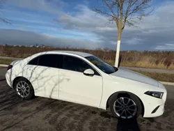Weiß Gebraucht 2020 Mercedes A180 Limousine | 23.200 € (Fairer Preis)