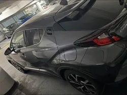 Silber Gebraucht 2021 Toyota C-HR Team SUV | 23.500 € (Fairer Preis)
