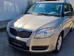 Grau Gebraucht 2010 Skoda Fabia Cool Edition Kombi | 2.990 € (Fairer Preis)