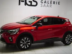 Rot Gebraucht 2023 Renault Captur Techno SUV | 19.999 € (Fairer Preis)