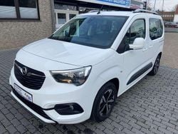 Jade weiss/arktis weiss Gebraucht 2018 Opel Combo Life Edition Van / Kleinbus | 12.190 € (Superpreis)