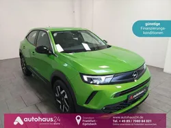 Grün Gebraucht 2024 Opel Mokka-e Elegance SUV | 25.870 € (Teuer)
