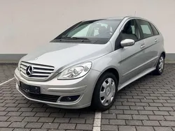 Silber Gebraucht 2007 Mercedes B200 Van / Kleinbus | 3.199 € (Fairer Preis)