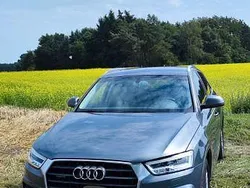 Grau Gebraucht 2015 Audi Q3 Sport SUV | 16.800 € (Guter Preis)