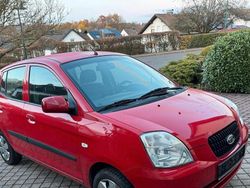 Rot Gebraucht 2007 Kia Picanto Kleinwagen | 2.500 € (Etwas zu teuer)
