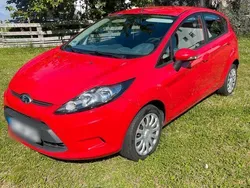 Rot Gebraucht 2010 Ford Fiesta Kleinwagen | 3.200 €