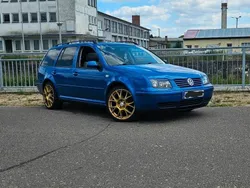 Blau Gebraucht 1999 VW Bora Limousine | 3.500 € (Teuer)