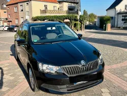 Schwarz Gebraucht 2016 Skoda Fabia Cool Edition Kombi | 8.000 € (Fairer Preis)