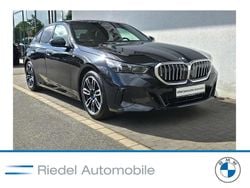 Saphirschwarz metallic Gebraucht 2024 BMW 520 M Sport Limousine | 49.990 € (Guter Preis)