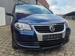Blau Gebraucht 2010 VW Touran Freestyle Van / Kleinbus | 5.900 € (Fairer Preis)