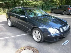 Schwarz Gebraucht 2003 Mercedes CLK240 Elegance Coupé | 6.900 € (Teuer)