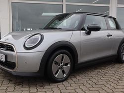 Grau Gebraucht 2024 Mini Cooper Kleinwagen | 27.490 € (Fairer Preis)