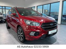 Rot Gebraucht 2019 Ford Kuga ST-Line SUV | 20.450 € (Etwas zu teuer)