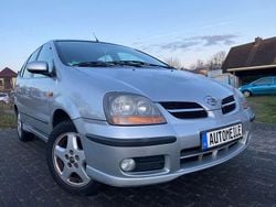 Silber Gebraucht 2002 Nissan Almera Tino Basis Van / Kleinbus | 2.499 € (Guter Preis)