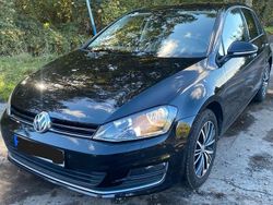 Schwarz Gebraucht 2016 VW Golf VII Allstar Limousine | 10.250 € (Fairer Preis)