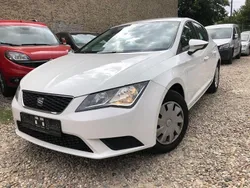 Weiß Gebraucht 2014 Seat Leon Reference Limousine | 4.450 € (Guter Preis)