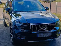 Schwarz Gebraucht 2021 Volvo XC40 Inscription SUV | 27.100 € (Fairer Preis)