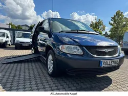 Blau Gebraucht 2003 Chrysler Voyager Van / Kleinbus | 5.999 €