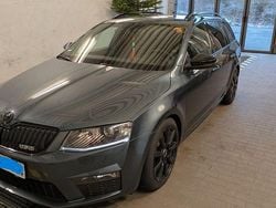 Grau Gebraucht 2015 Skoda Octavia RS Kombi | 12.999 € (Superpreis)