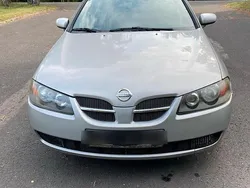 Silber Gebraucht 2003 Nissan Almera Limousine | 1.223 €