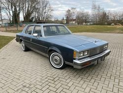 Blau Gebraucht 1983 Oldsmobile Cutlass Limousine | 5.000 €