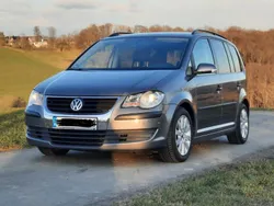Grau Gebraucht 2008 VW Touran Van / Kleinbus | 4.700 € (Etwas zu teuer)