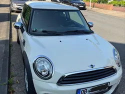 Beige Gebraucht 2011 Mini ONE Kleinwagen | 4.300 € (Fairer Preis)