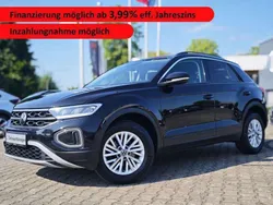Deep black perleffekt Gebraucht 2022 VW T-Roc Life SUV | 18.975 €