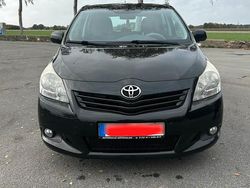 Schwarz Gebraucht 2010 Toyota Verso Van / Kleinbus | 6.900 € (Etwas zu teuer)