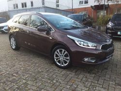 Braun Gebraucht 2014 Kia Ceed FIFA World Cup Edition Kleinwagen | 7.790 € (Fairer Preis)