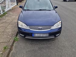 Blau Gebraucht 2007 Ford Mondeo Kombi | 2.000 €
