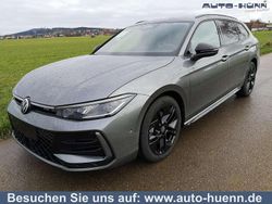 Diabasgrau metallic Neu 2025 VW Passat R-line Kombi | 46.189 € (Superpreis)