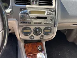 Grau Gebraucht 2000 Nissan Primera Limousine | 900 € (Guter Preis)
