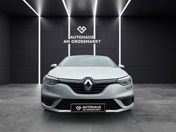 Silber Gebraucht 2017 Renault Mégane IV Play Limousine | 11.490 € (Fairer Preis)