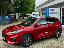 Lucidrot metallic Gebraucht 2024 Ford Kuga ST-Line X SUV | 47.450 €